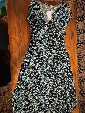 Lascana Floral Short sleeve Dress, Handkerchief Hem, Size 4 NWT